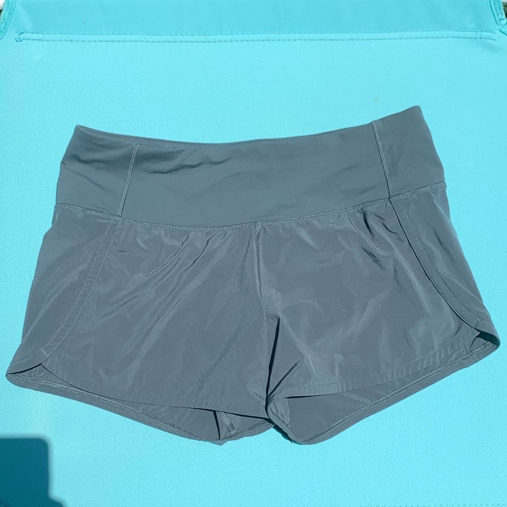 Lulu Lemon Run Times Short  *2-way Stretch 4”